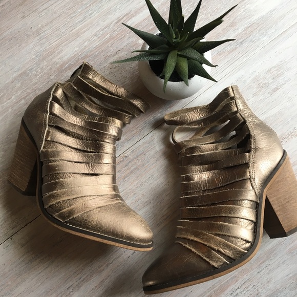 Free People Shoes - Free People Booties 🌵